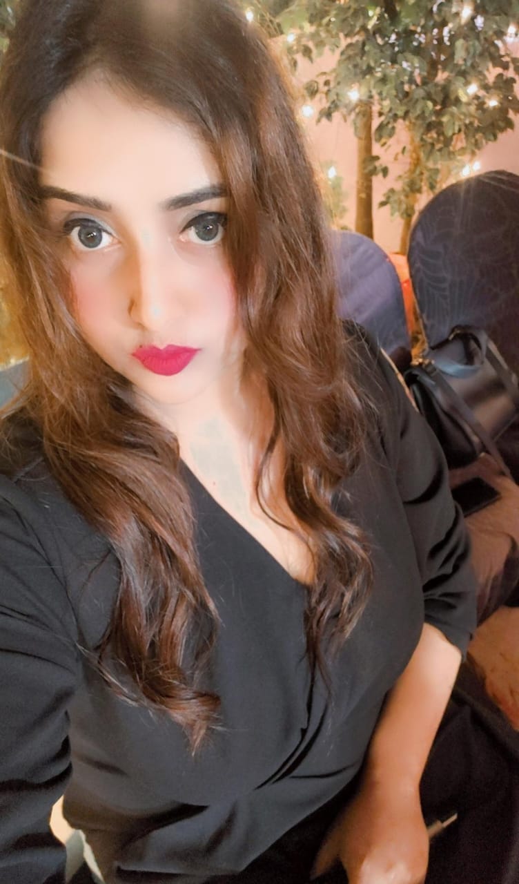 Singer Shilpa Srivastava Photo 10